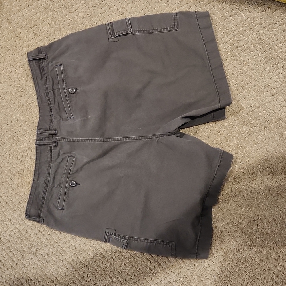 LL BEAN ladies DISTRESSED Favorite Fit shorts.  Sz 16 - WORN ONCE - Picture 6 of 6